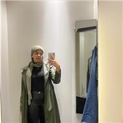 Profesora de Castellano imparte clase a niños de primaria